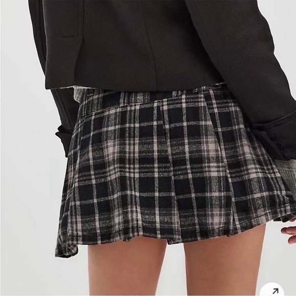 Free People Plaid Serena Micro Skort Black Gray size 8 preppy academia 90s - Picture 13 of 14